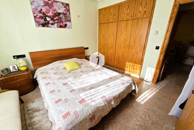 Resale - Villa -
Orihuela Costa - Playa Flamenca