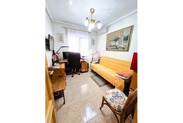 Resale - Villa -
Orihuela Costa - Playa Flamenca