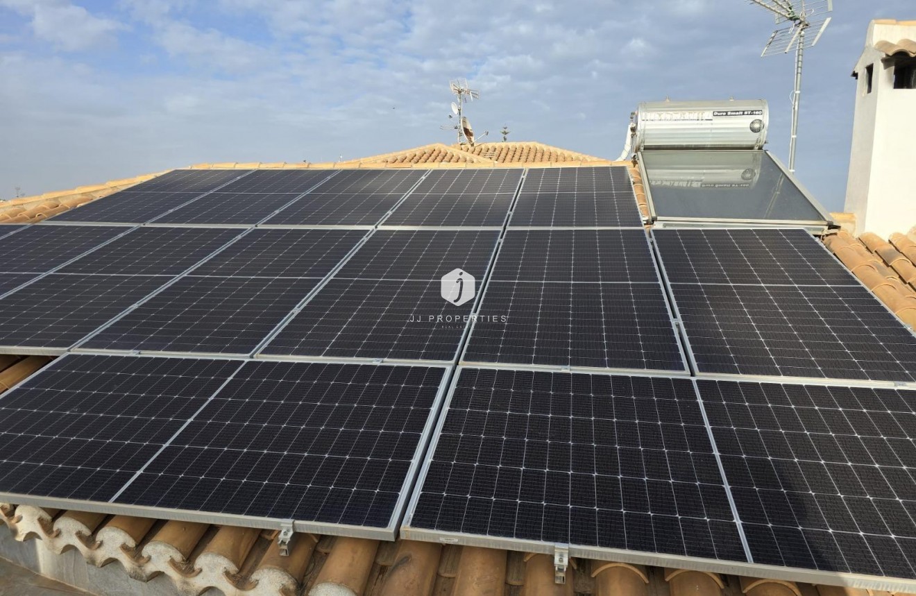 Resale - Villa -
Orihuela Costa - Playa Flamenca