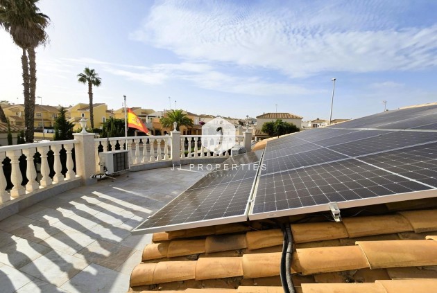 Resale - Villa -
Orihuela Costa - Playa Flamenca