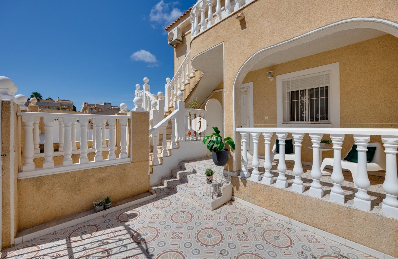 Tweedehands - Bungalow -
Torrevieja - Los Frutales