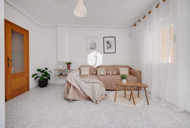 Tweedehands - Bungalow -
Torrevieja - Los Frutales