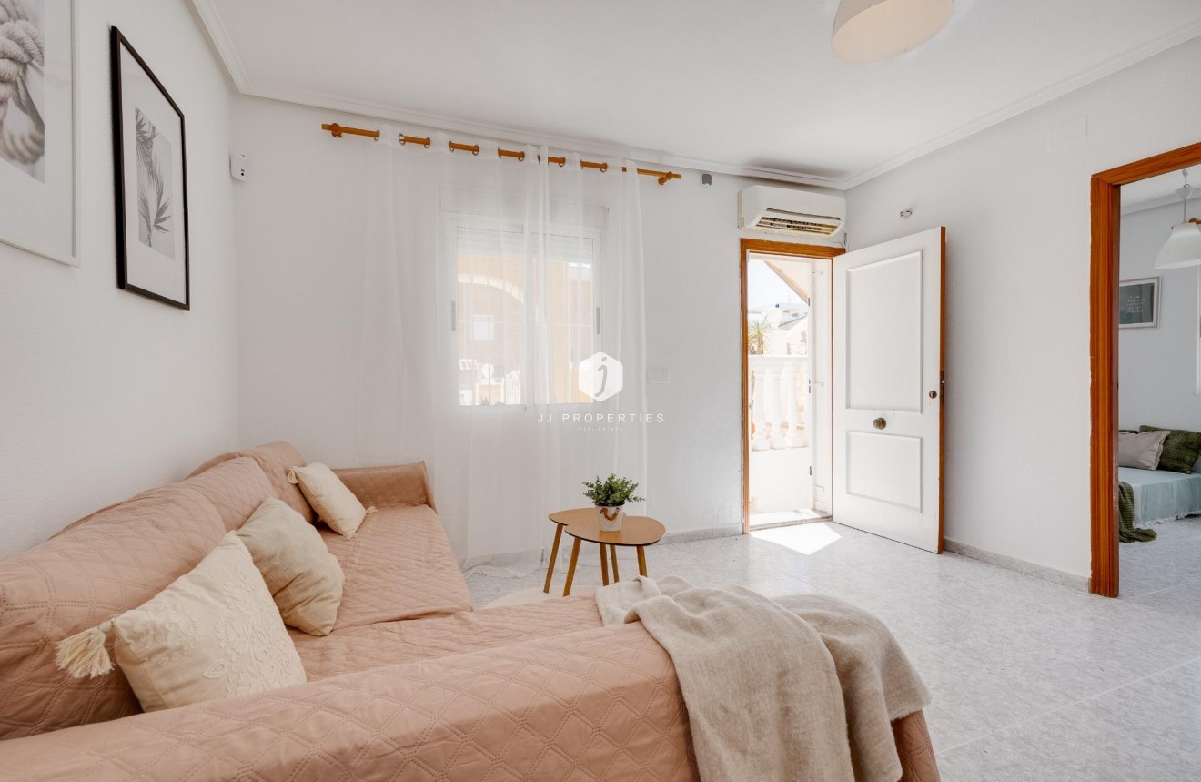 Tweedehands - Bungalow -
Torrevieja - Los Frutales