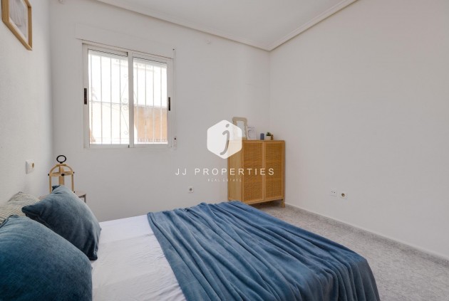 Tweedehands - Bungalow -
Torrevieja - Los Frutales