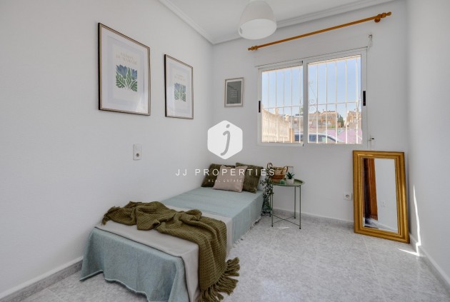 Tweedehands - Bungalow -
Torrevieja - Los Frutales