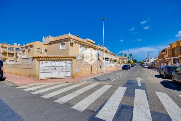 Tweedehands - Bungalow -
Torrevieja - Los Frutales
