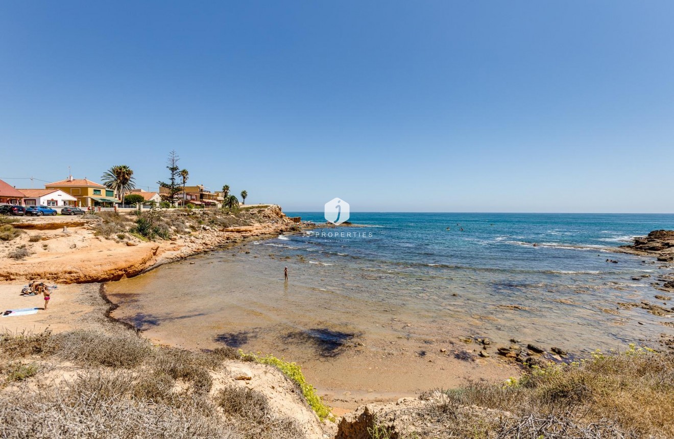 Tweedehands - Bungalow -
Torrevieja - Los Frutales