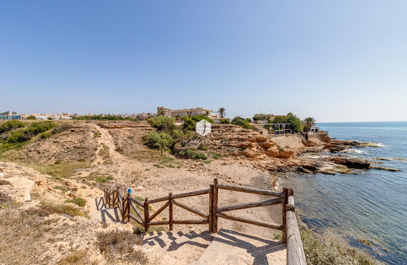 Tweedehands - Bungalow -
Torrevieja - Los Frutales