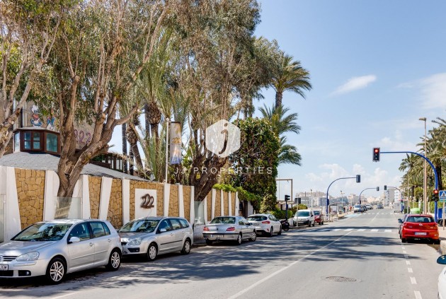 Tweedehands - Bungalow -
Torrevieja - Los Frutales