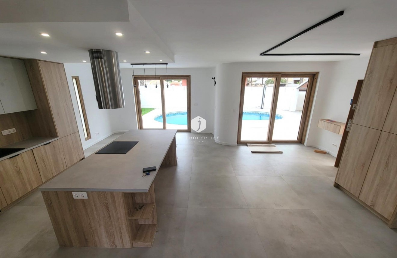 Tweedehands - Villa -
Orihuela Costa - Cabo Roig