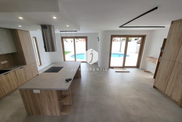 Tweedehands - Villa -
Orihuela Costa - Cabo Roig