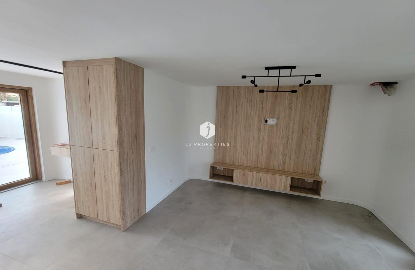 Tweedehands - Villa -
Orihuela Costa - Cabo Roig