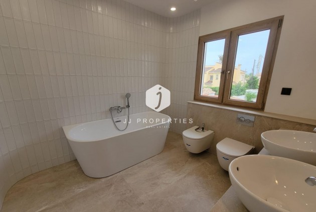 Tweedehands - Villa -
Orihuela Costa - Cabo Roig