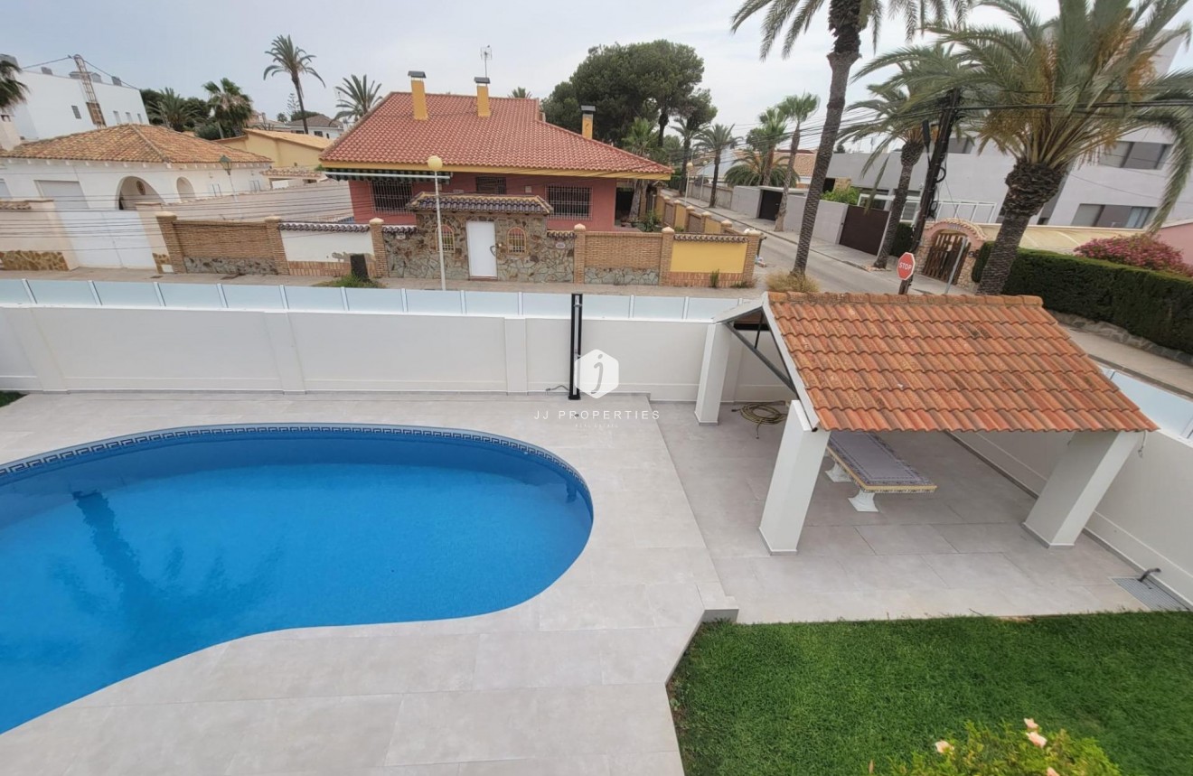 Tweedehands - Villa -
Orihuela Costa - Cabo Roig