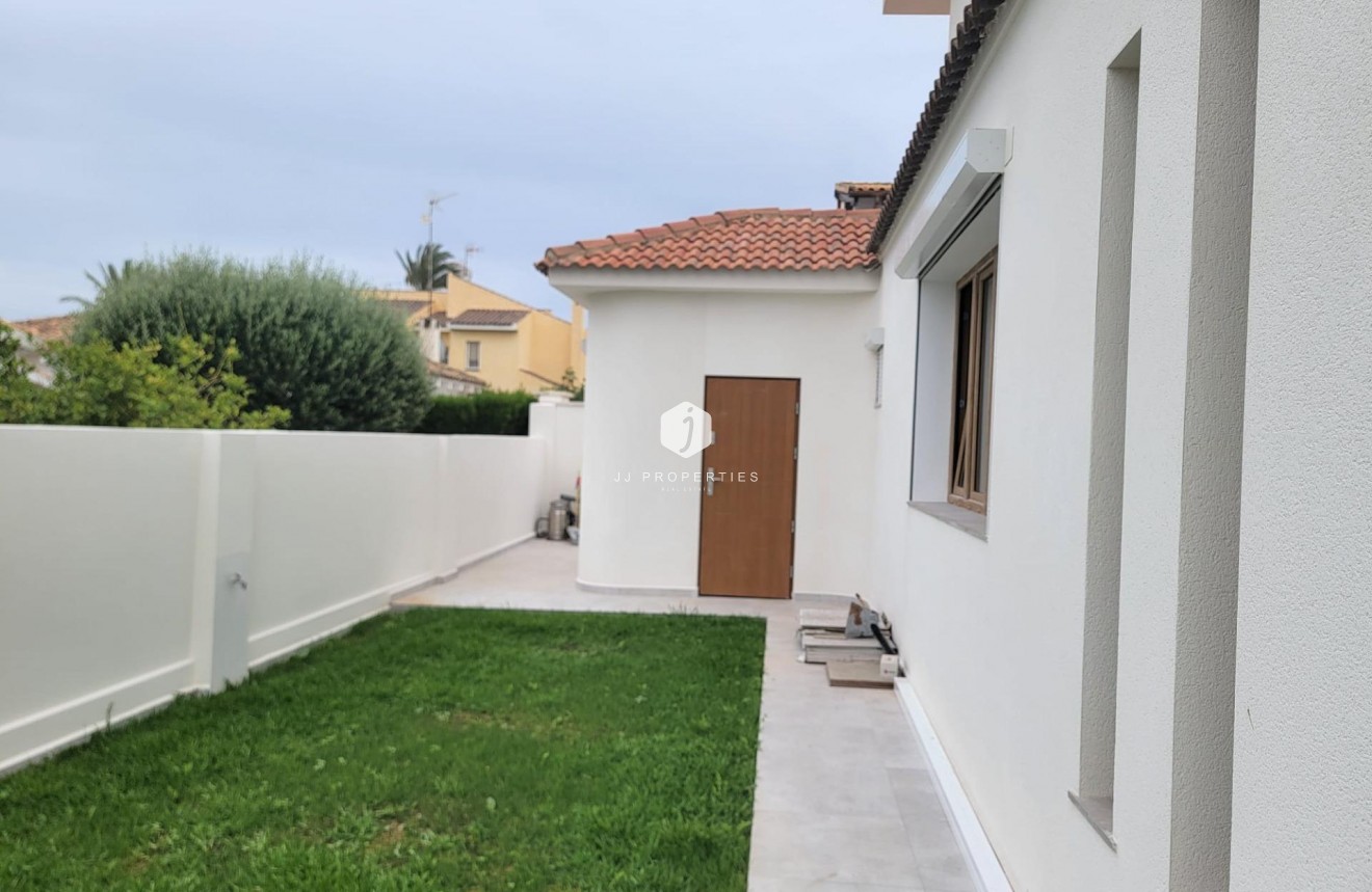 Tweedehands - Villa -
Orihuela Costa - Cabo Roig