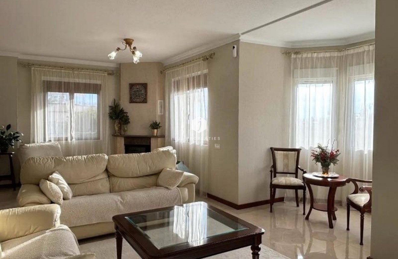 Tweedehands - Villa -
Ciudad Quesada