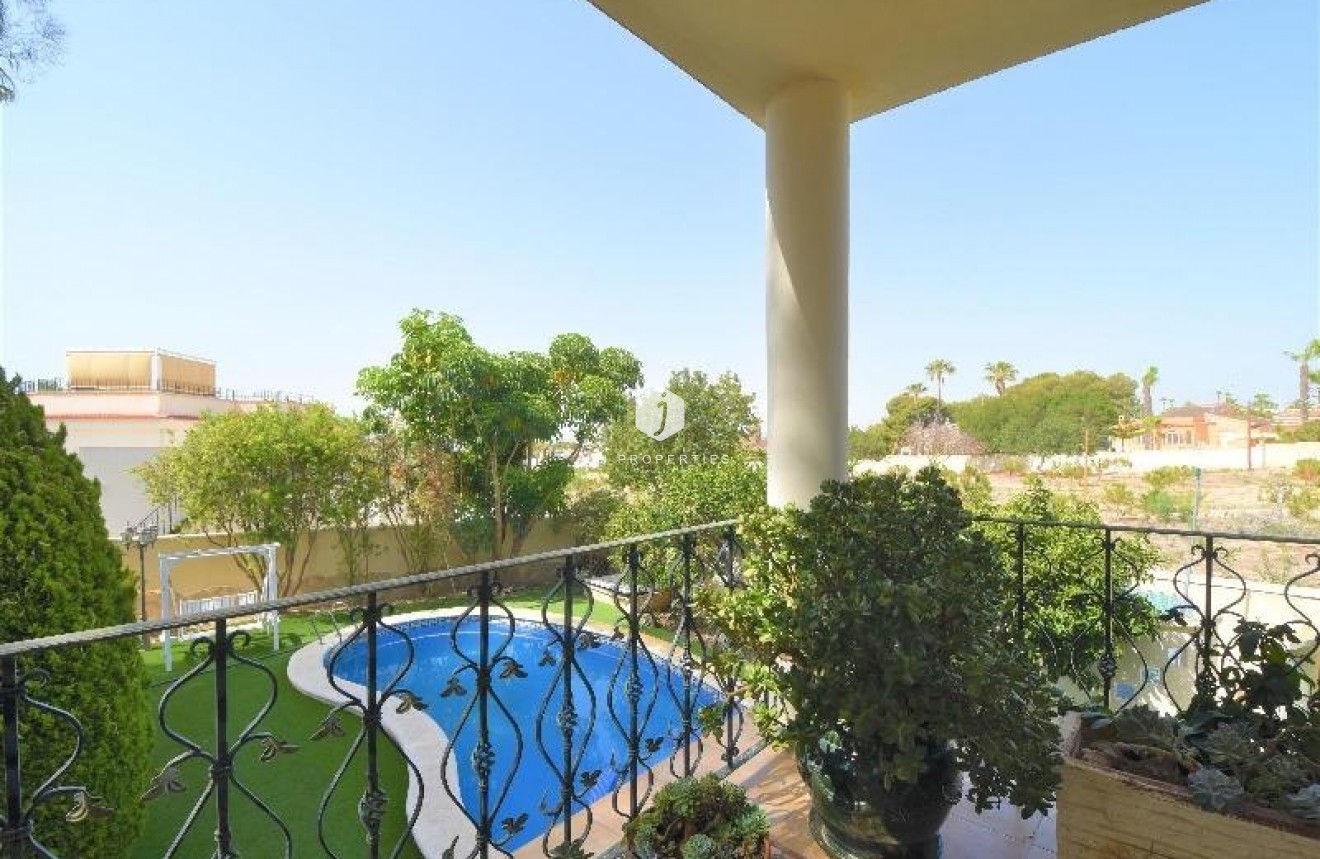 Tweedehands - Villa -
Ciudad Quesada