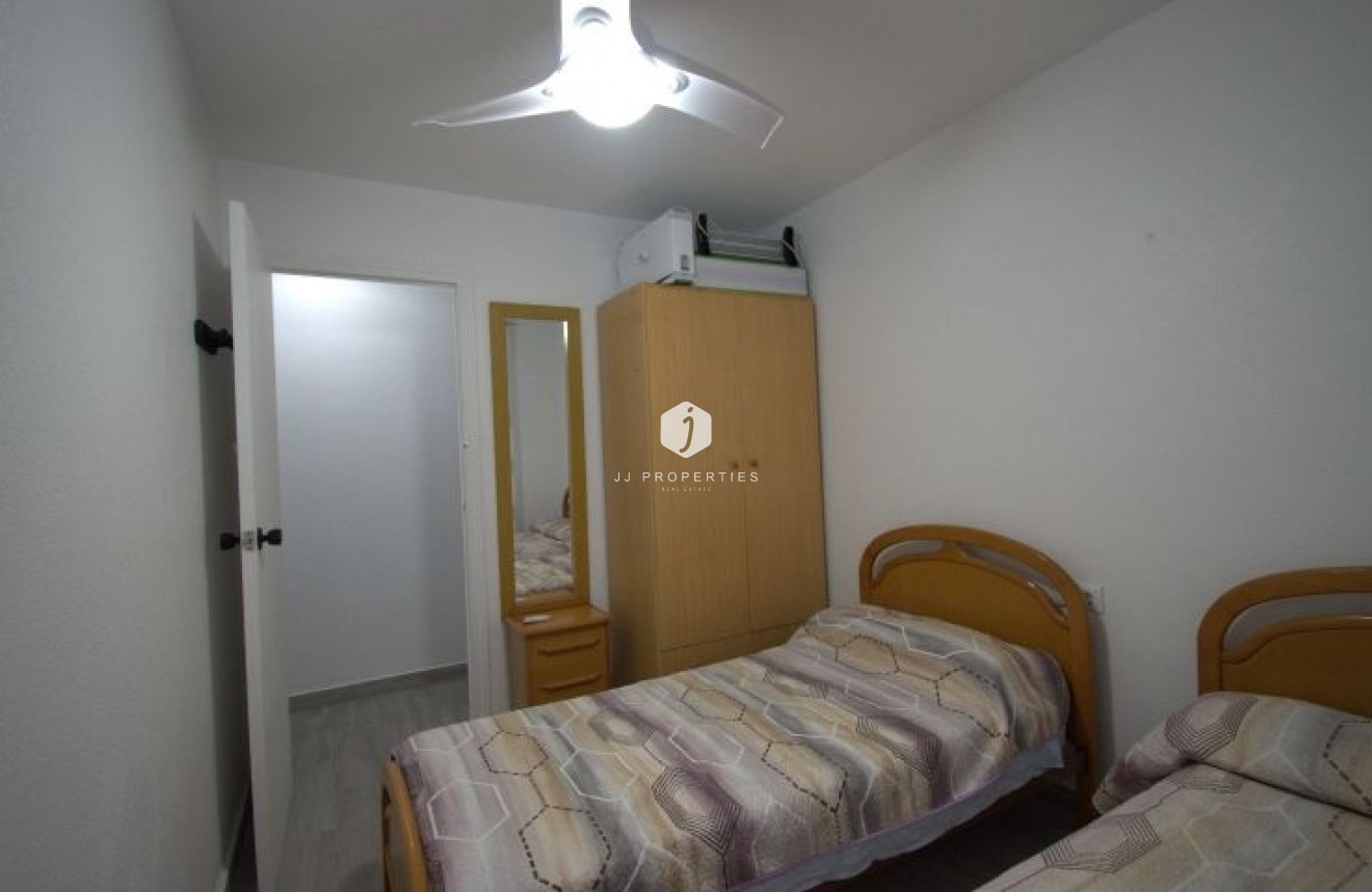 Tweedehands - Appartement / flat -
Torrevieja - Costa Blanca