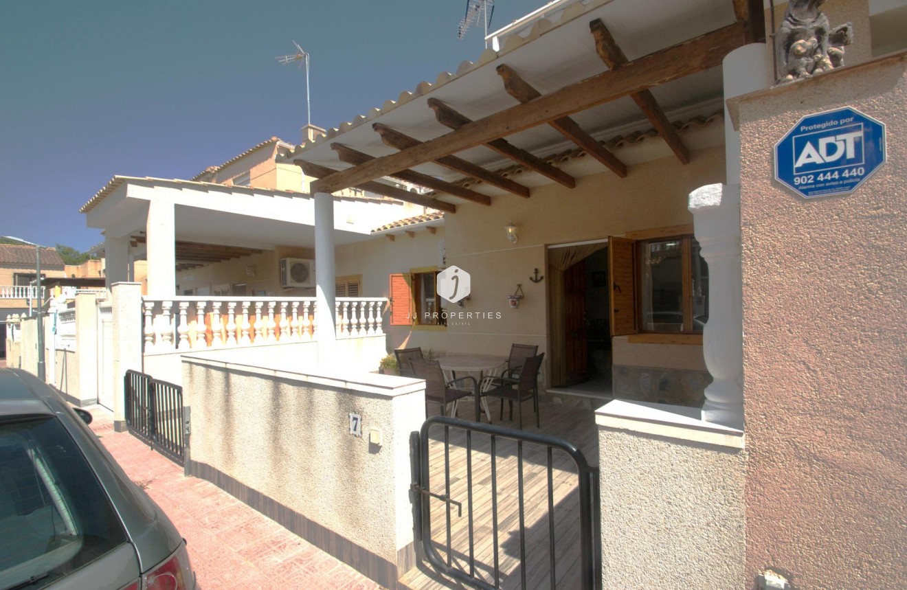 Tweedehands - Chalet -
Torrevieja - Costa Blanca