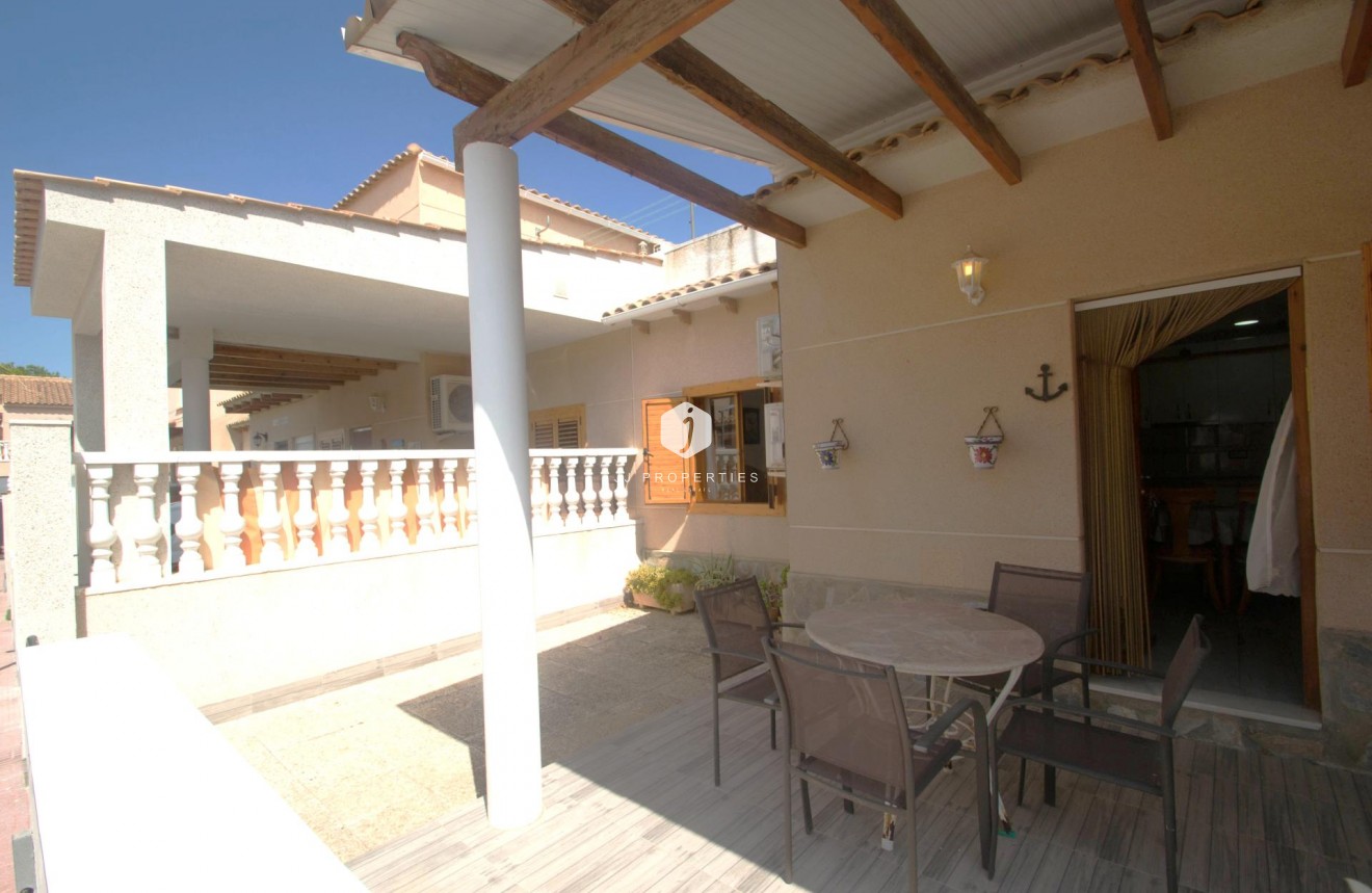 Tweedehands - Chalet -
Torrevieja - Costa Blanca
