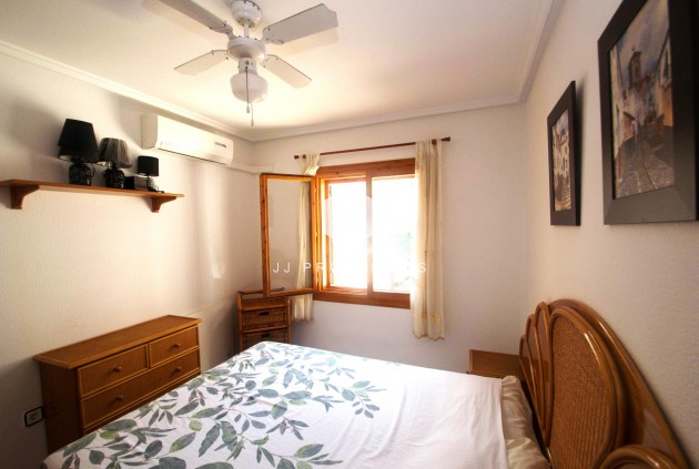 Tweedehands - Chalet -
Torrevieja - Costa Blanca