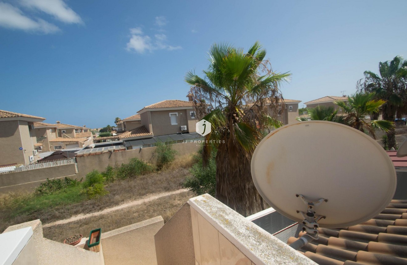 Tweedehands - Chalet -
Torrevieja - Costa Blanca