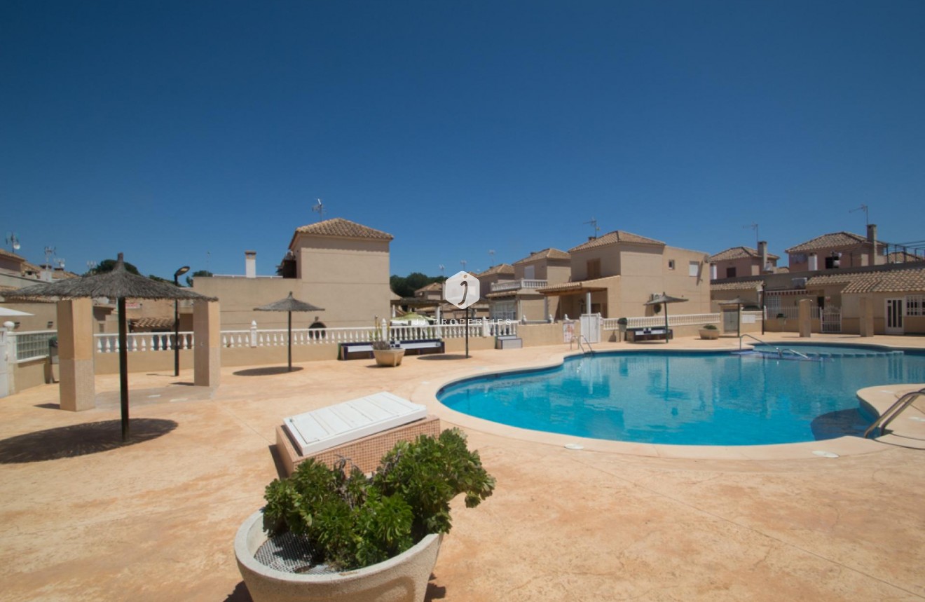 Tweedehands - Chalet -
Torrevieja - Costa Blanca