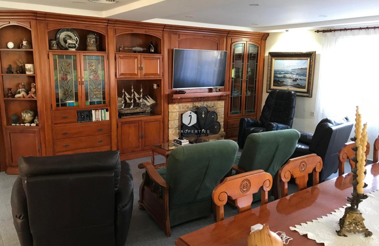 Tweedehands - Villa -
Orihuela Costa - Costa Blanca