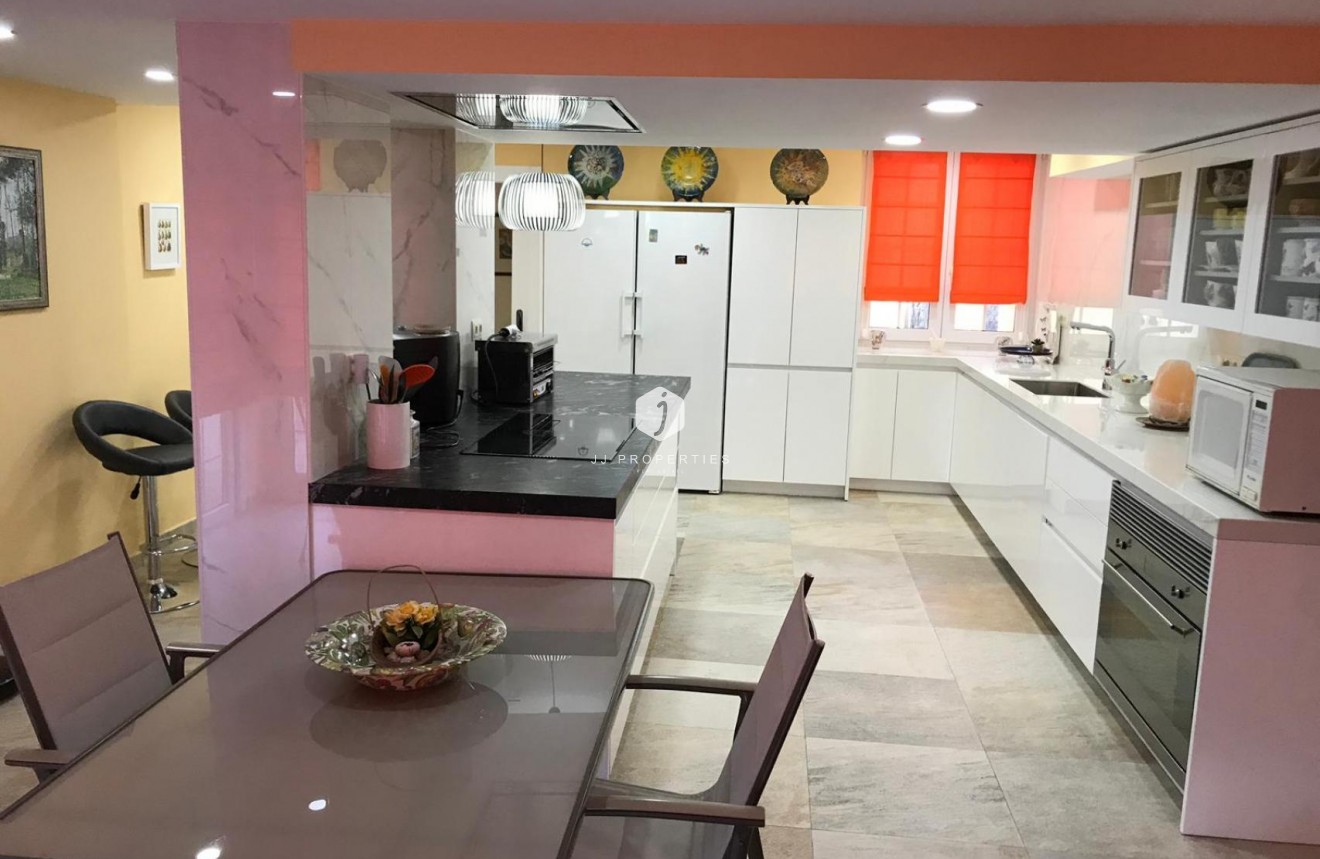 Tweedehands - Villa -
Orihuela Costa - Costa Blanca