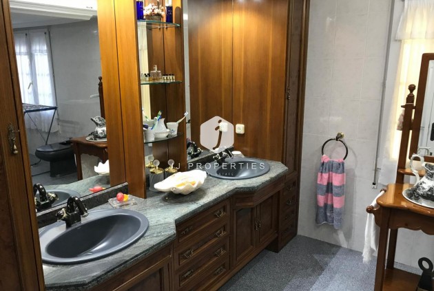 Tweedehands - Villa -
Orihuela Costa - Costa Blanca