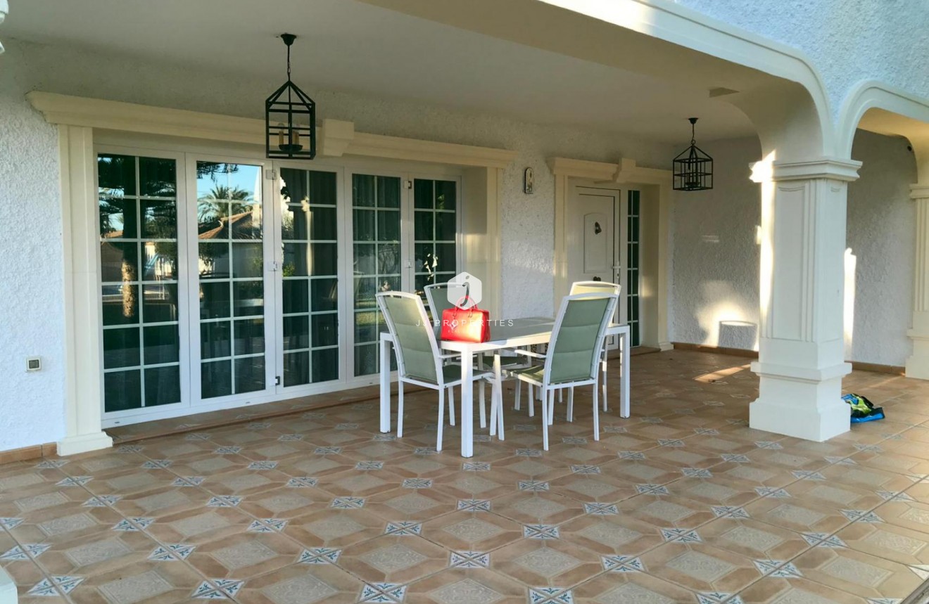 Tweedehands - Villa -
Orihuela Costa - Costa Blanca