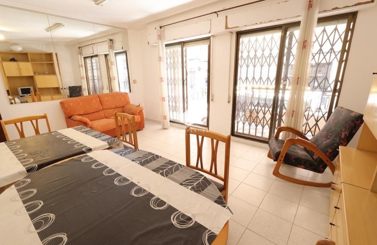 Tweedehands - Appartement / flat -
Torrevieja - Costa Blanca