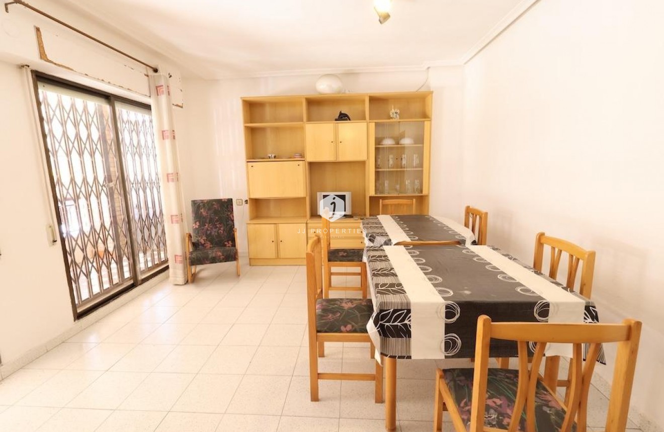 Tweedehands - Appartement / flat -
Torrevieja - Costa Blanca