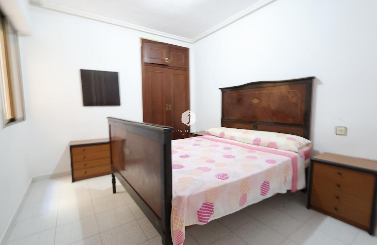 Tweedehands - Appartement / flat -
Torrevieja - Costa Blanca