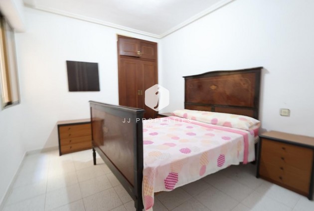Tweedehands - Appartement / flat -
Torrevieja - Costa Blanca