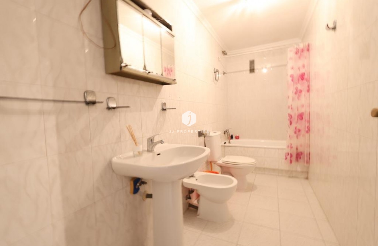 Tweedehands - Appartement / flat -
Torrevieja - Costa Blanca