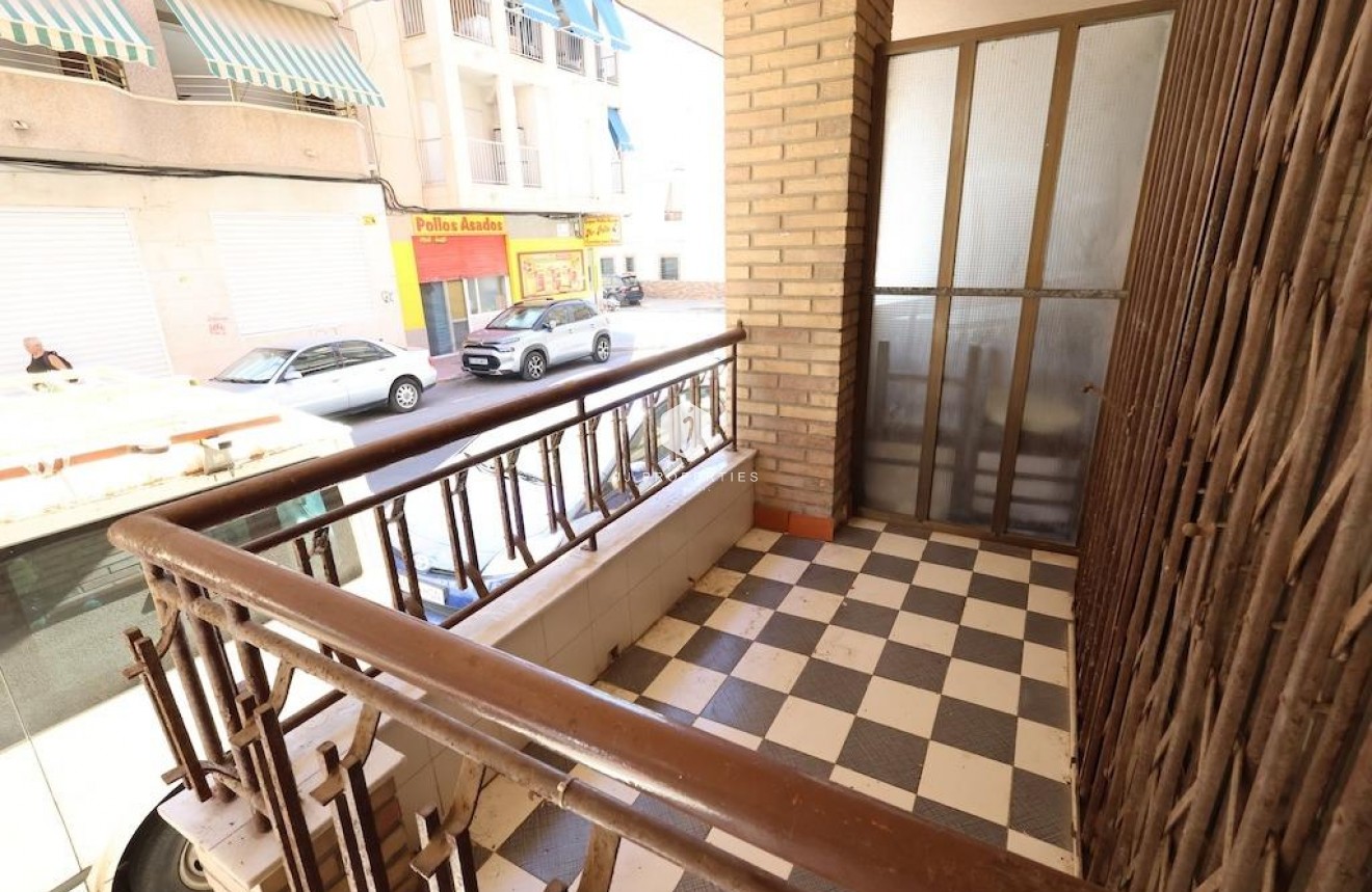 Tweedehands - Appartement / flat -
Torrevieja - Costa Blanca