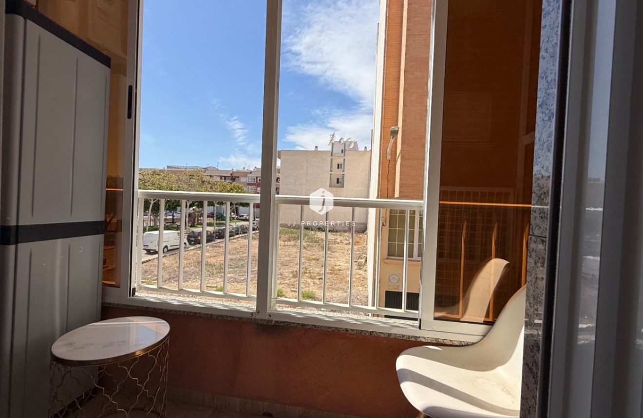 Tweedehands - Appartement / flat -
Los Montesinos - Costa Blanca