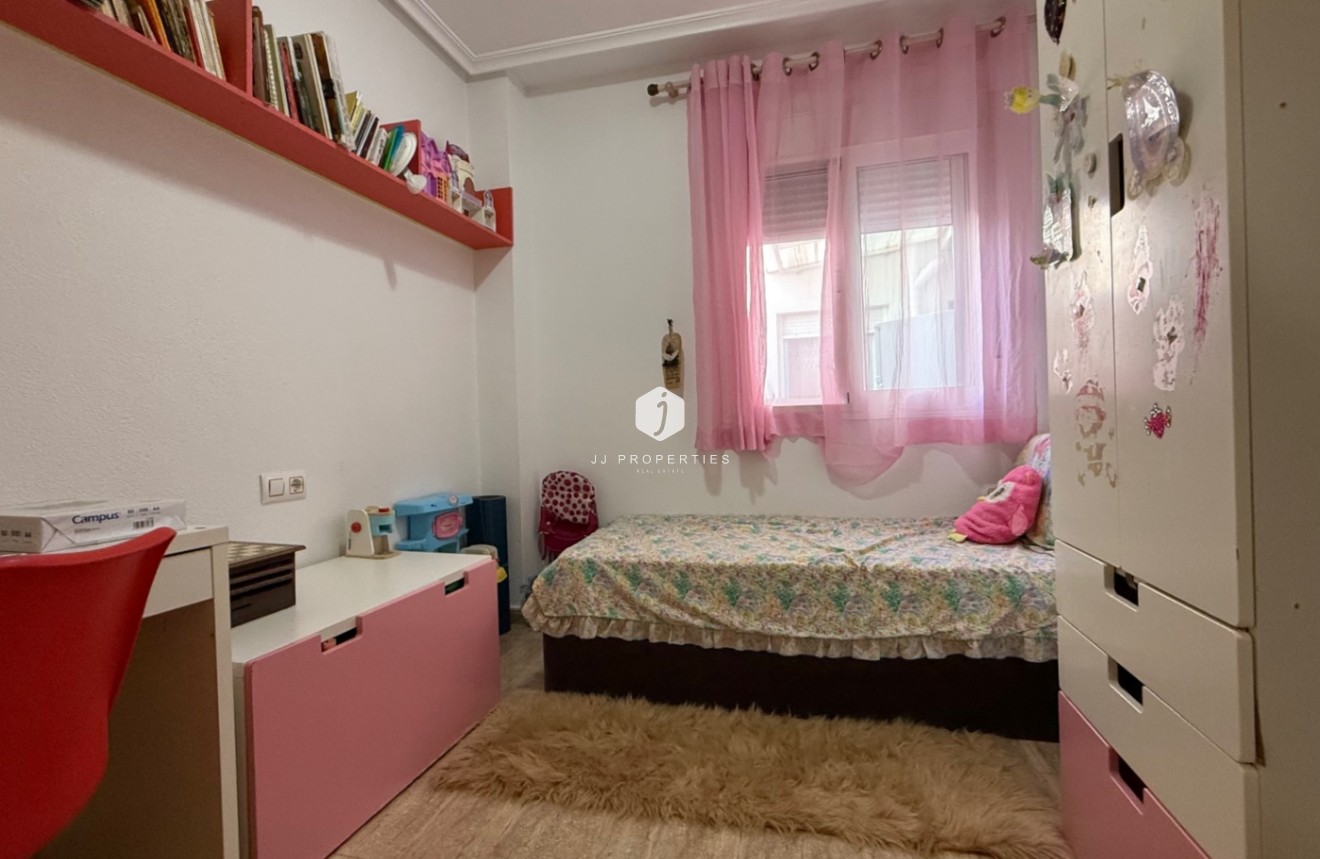 Tweedehands - Appartement / flat -
Los Montesinos - Costa Blanca