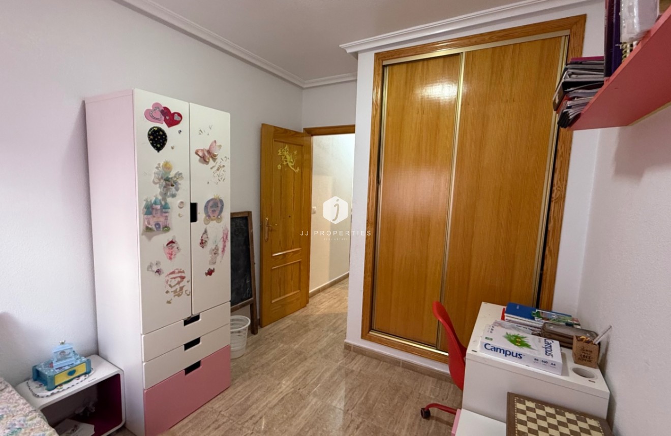 Tweedehands - Appartement / flat -
Los Montesinos - Costa Blanca