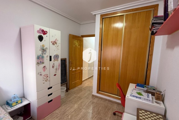Tweedehands - Appartement / flat -
Los Montesinos - Costa Blanca