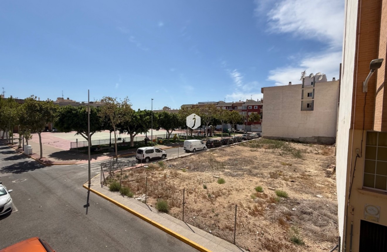 Tweedehands - Appartement / flat -
Los Montesinos - Costa Blanca