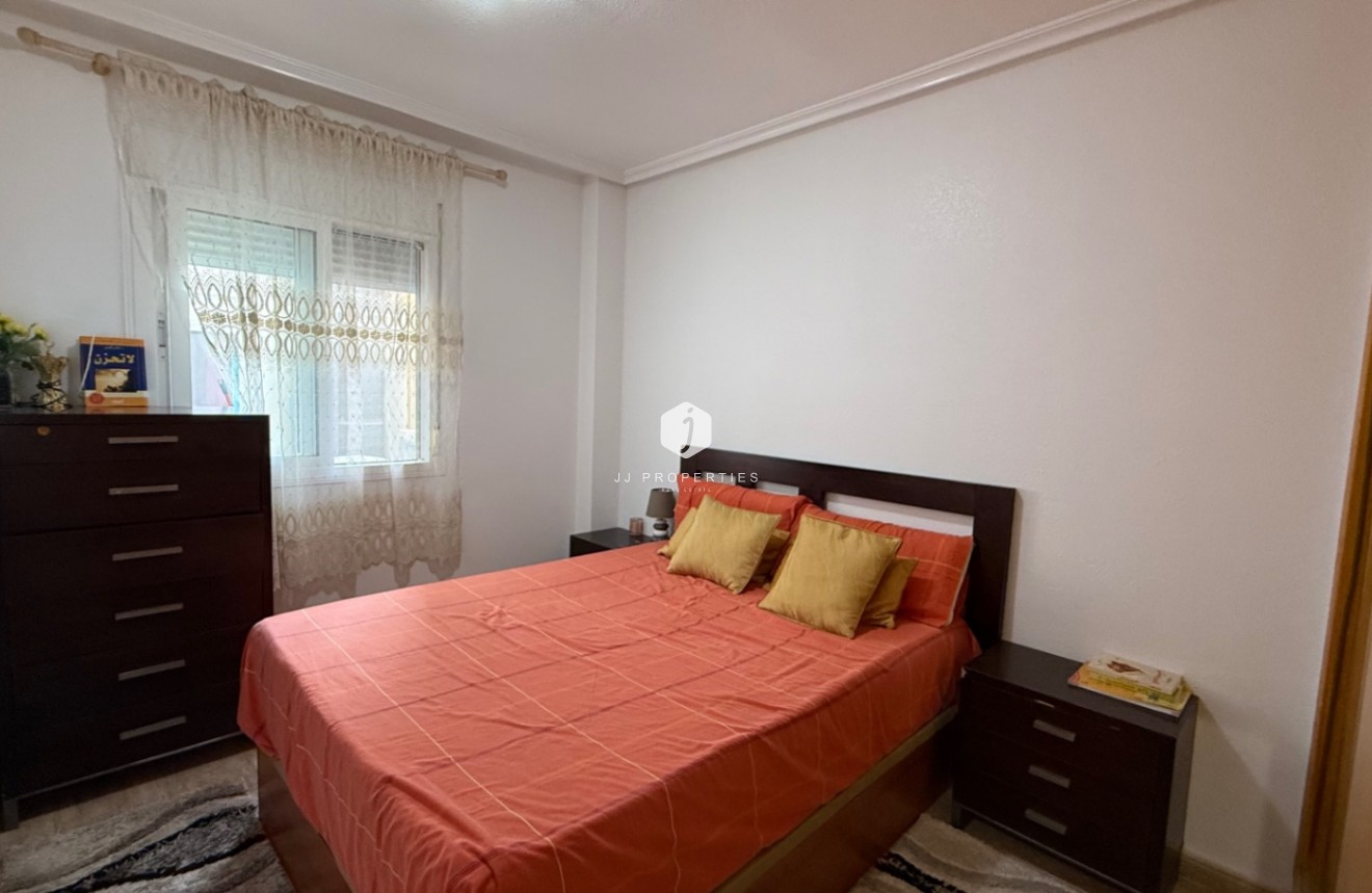 Tweedehands - Appartement / flat -
Los Montesinos - Costa Blanca