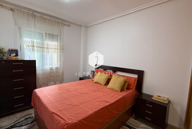 Tweedehands - Appartement / flat -
Los Montesinos - Costa Blanca