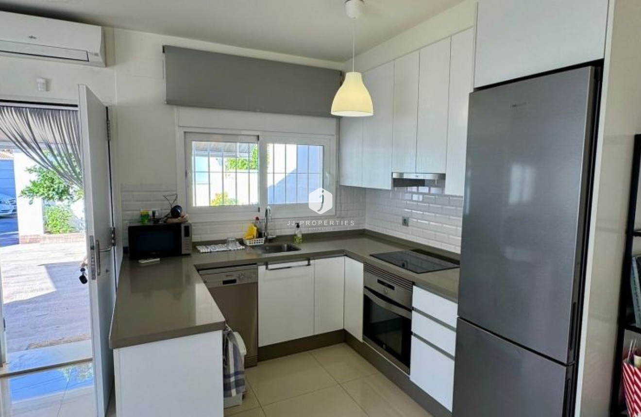 Tweedehands - Villa -
Torrevieja - Costa Blanca