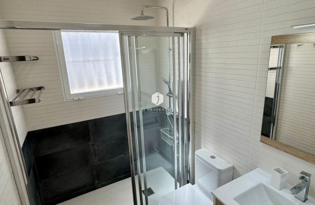 Tweedehands - Villa -
Torrevieja - Costa Blanca