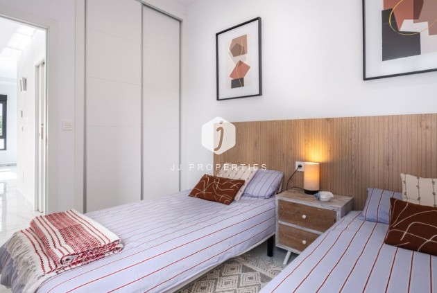 Tweedehands - Villa -
Torrevieja - Costa Blanca