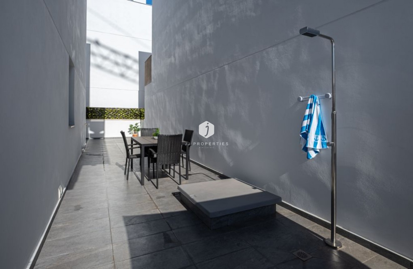 Tweedehands - Villa -
Torrevieja - Costa Blanca