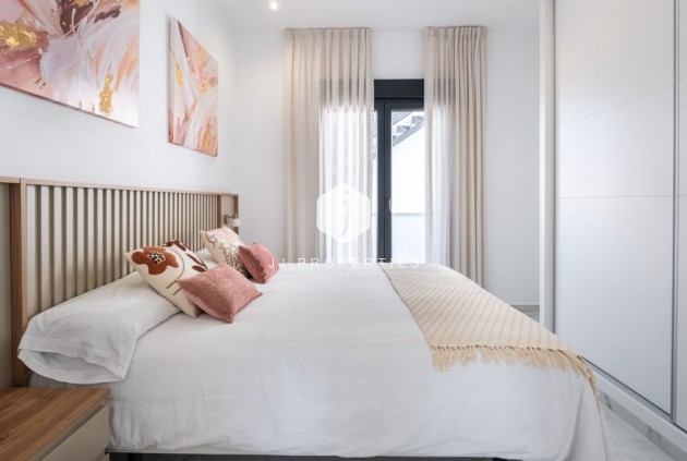 Tweedehands - Villa -
Torrevieja - Costa Blanca