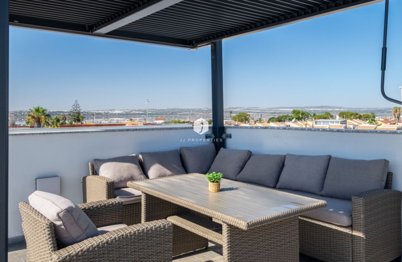 Tweedehands - Villa -
Torrevieja - Costa Blanca